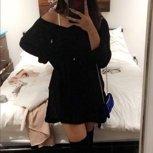 BLACK OVERSIZE KNITTED TOP